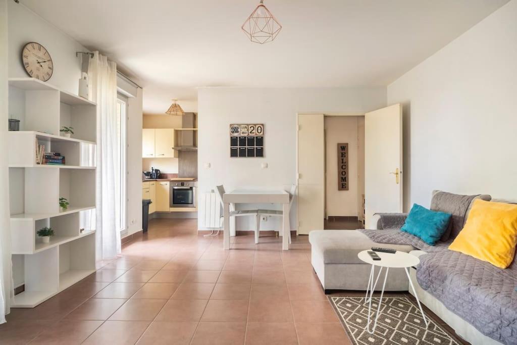 Appartement Avec Jardin Et Terrasse Pres De Paris Мант-ла-Жоли Экстерьер фото
